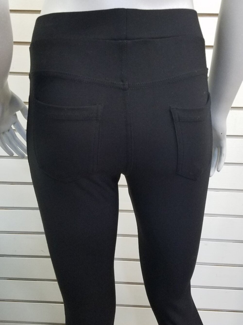 Dressy pocketed ponte pant
